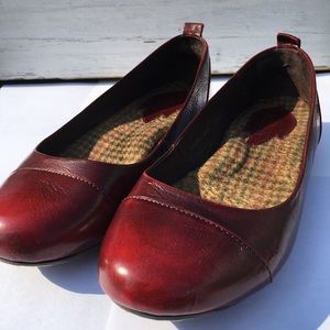 Born Annibell Red Leather Ballet Flats Size 7.5